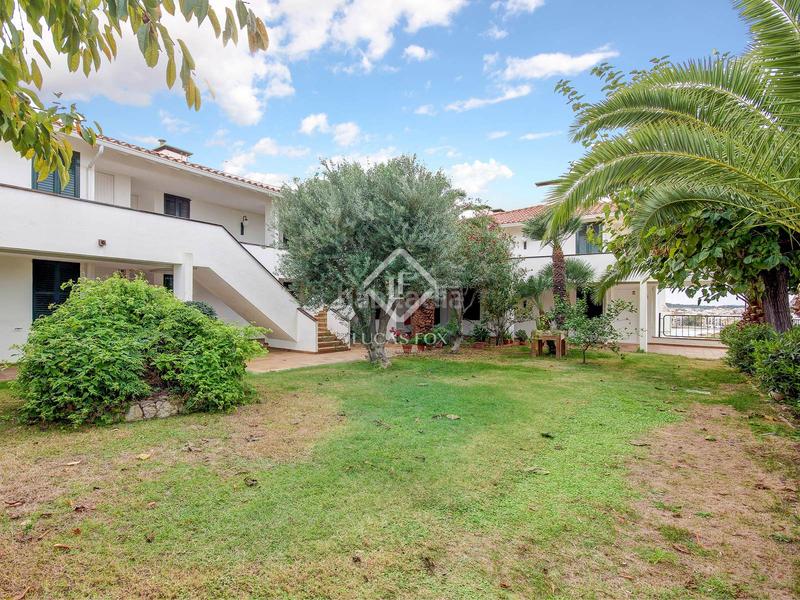 Foto d9238fc3-e94f-4dac-8ce5-87518c6d1092. Attico con riscaldamento parcheggio piscina in Aiguadolç - Sant Sebastià Sitges