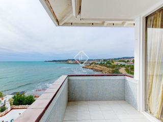 Attique dans Aiguadol - Sant Sebasti. tico de 2 dormitorios con 7m terraza en venta en sitges town, b