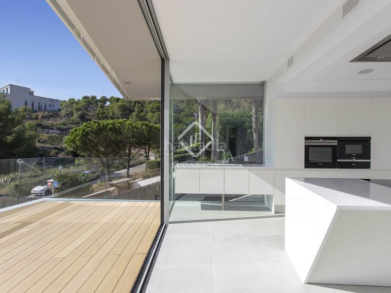 Foto 1e5110fd-6654-4d54-910b-d0e79537c851. Chalet con parcheggio piscina in Can Girona - Terramar - Vinyet Sitges