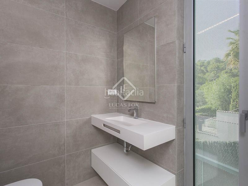 Foto 6114d95e-ee62-47bf-adf1-a2087a917d83. Chalet con parcheggio piscina in Can Girona - Terramar - Vinyet Sitges