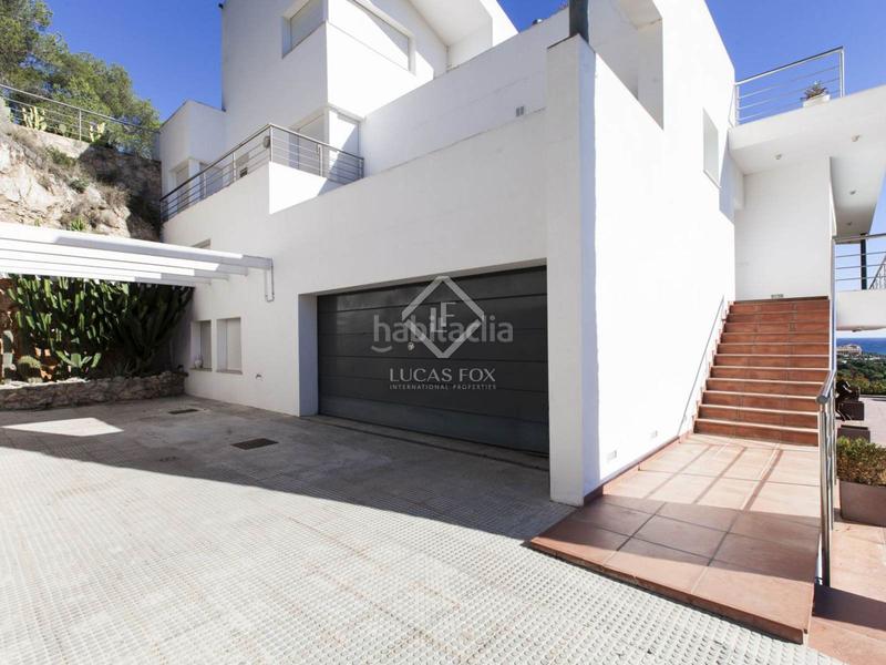 Foto 57443727-9ea5-4b4c-8b6f-900f32a178e3. Chalet con riscaldamento parcheggio piscina in Can Girona - Terramar - Vinyet Sitges