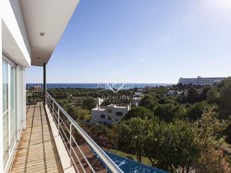 Foto af01fe86-d9a3-4762-a7c9-4efdcb9c2dbc. Chalet con riscaldamento parcheggio piscina in Can Girona - Terramar - Vinyet Sitges