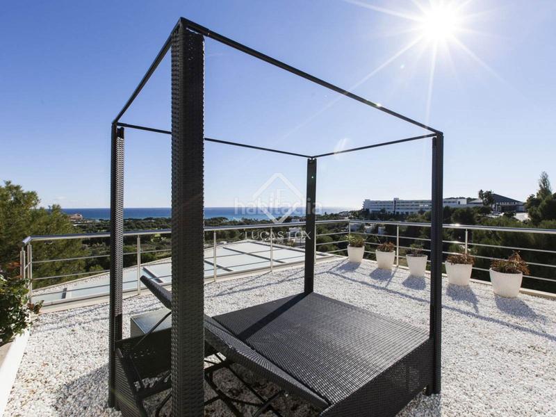 Foto d905c76f-a76b-451f-9781-43eef0a07f3b. Chalet con riscaldamento parcheggio piscina in Can Girona - Terramar - Vinyet Sitges