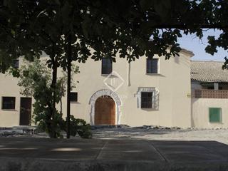 Bauernhof in Castellet i la Gornal. Masa de 12 dormitorios con viedos, en venta en peneds