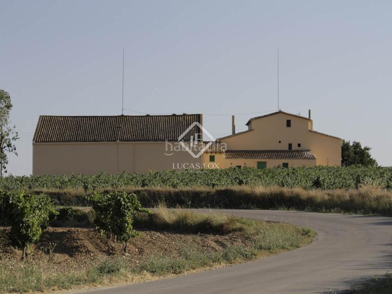 Foto 7bb503fb-f150-476d-b2c1-e630b1ac6eec. Masia amb aparcament a Castellet i la Gornal