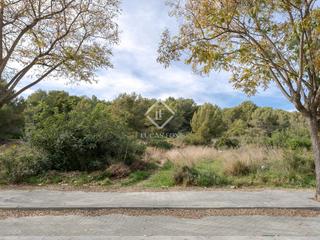 Finca rústica en Can Pei. Parcela edificable de 1.204 m en venta en can pei, sitges