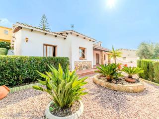 Xalet a Mas d´En Serra - Els Cards. Casa de 4 dormitorios con jardín y terraza en venta en mas den s
