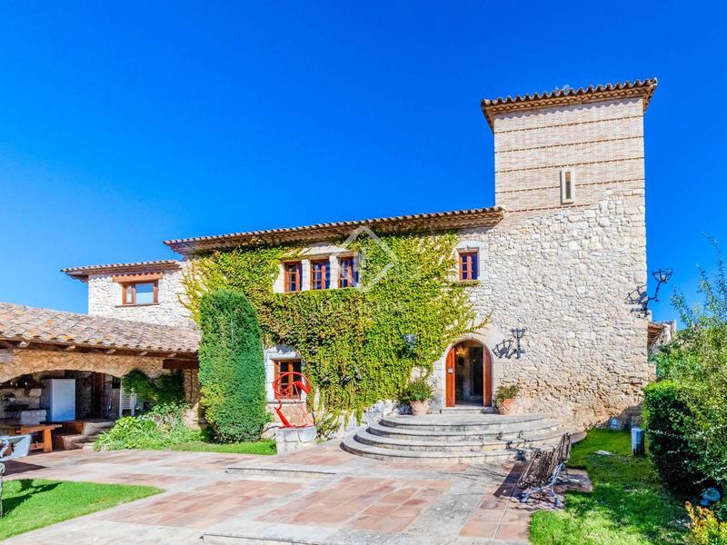 Foto 604a6865-af08-44ba-ae63-160f08ae6248. Casale con parcheggio piscina in Castellet i la Gornal