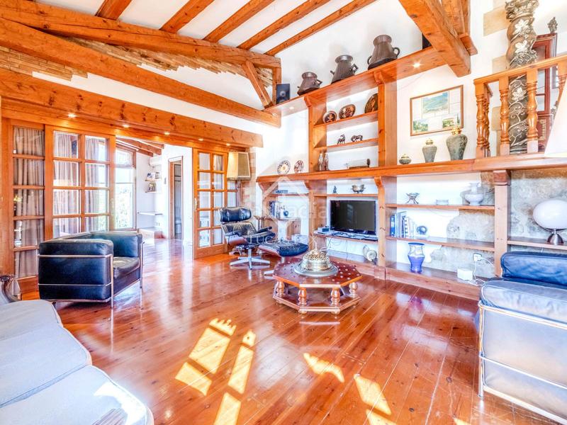 Foto 79749ecc-3dd6-4223-a398-82641e7ded33. Casale con parcheggio piscina in Castellet i la Gornal