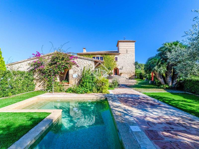 Foto c203408a-95ac-47bd-94d9-81fee28deb06. Casale con parcheggio piscina in Castellet i la Gornal