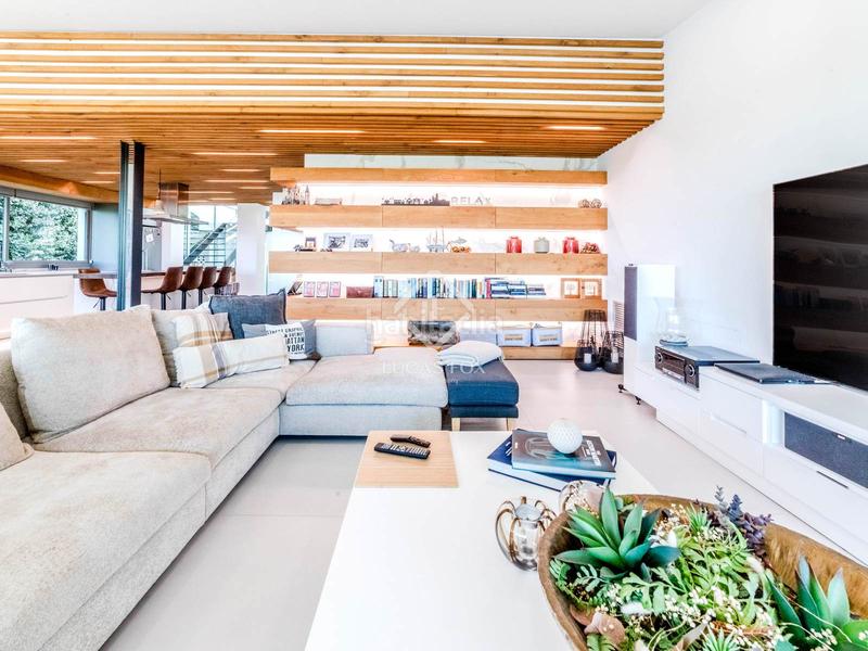 Foto 005c9491-7c66-411a-ad4d-d71e9f675d56. Chalet avec parking piscine dans Can Girona - Terramar - Vinyet Sitges