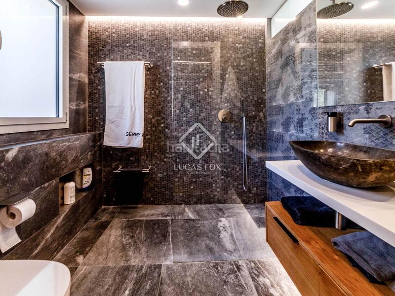 Foto ec1319e9-4ea4-4ffa-9a9b-3e34b41883fe. Chalet avec parking piscine dans Can Girona - Terramar - Vinyet Sitges