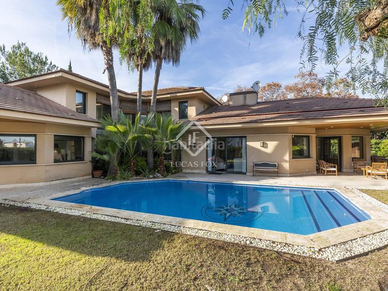 Foto 59b0b28a-ba4a-4377-b56b-dfe3145dc34d. Chalet with heating parking pool in Can Girona - Terramar - Vinyet Sitges