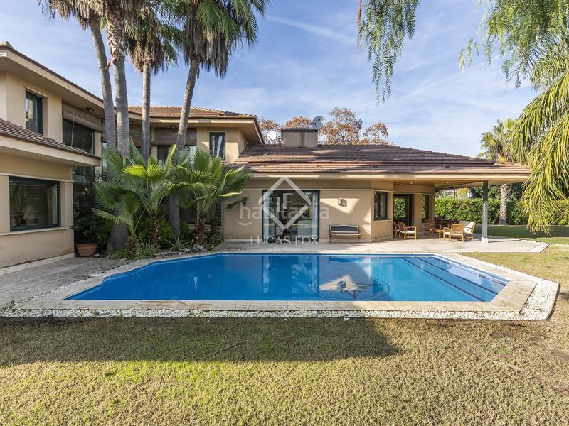 Foto 60021612-0253-4c65-93e0-2c914ee525fc. Chalet with heating parking pool in Can Girona - Terramar - Vinyet Sitges