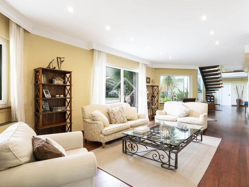 Foto bf3dcbb4-24b0-4733-b659-8d49861d7a4d. Chalet with heating parking pool in Can Girona - Terramar - Vinyet Sitges