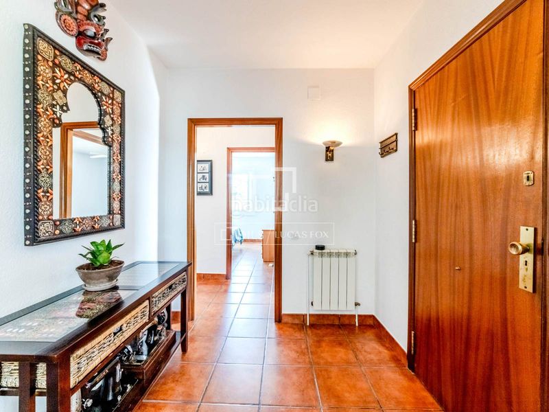 Foto 555d108a-323d-4ee5-9161-880ef8eb599c. Chalet espaciosa villa de 5 dormitorios con piscina y licencia turística, en venta . en Olivella