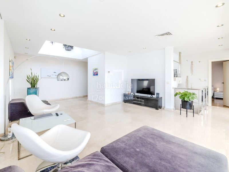 Foto 5fbb9fc6-5f81-467b-9a61-2ae04026dc67. Xalet amb calefacció aparcament piscina a Levantina - Montgavina - Quintmar Sitges