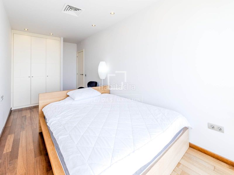 Foto 6d69964a-2c63-4f20-86e6-c116804b48e4. Xalet amb calefacció aparcament piscina a Levantina - Montgavina - Quintmar Sitges