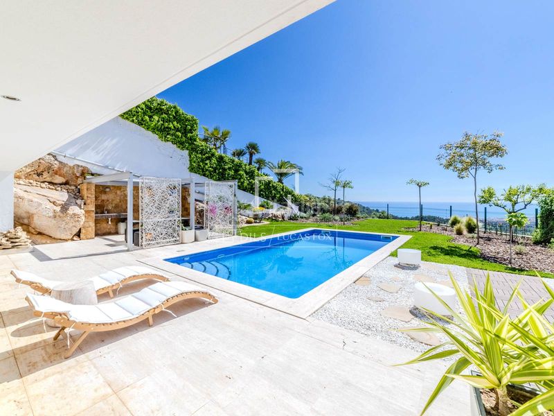 Foto 8edb07dc-5fa5-44e7-af03-d41a57a04c8d. Xalet amb calefacció aparcament piscina a Levantina - Montgavina - Quintmar Sitges