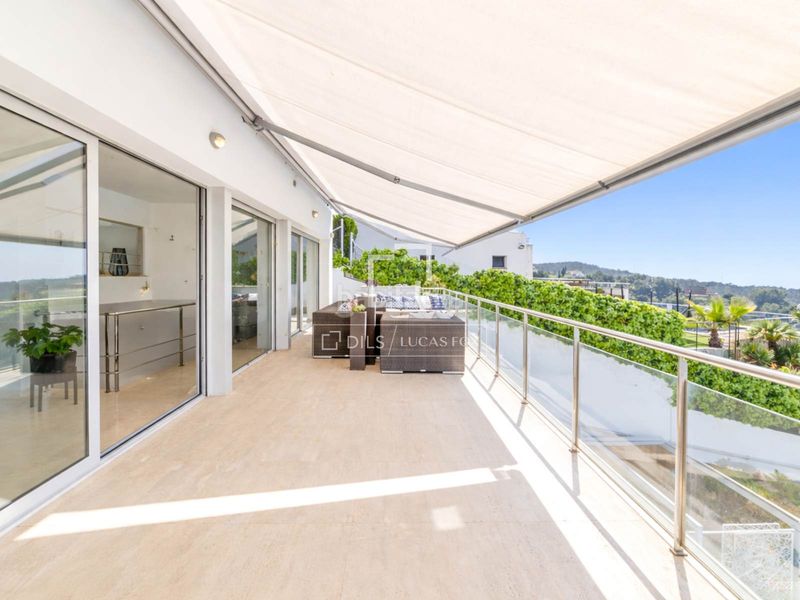 Foto 96b0cce0-7112-41b1-9250-da222a9f3768. Xalet amb calefacció aparcament piscina a Levantina - Montgavina - Quintmar Sitges