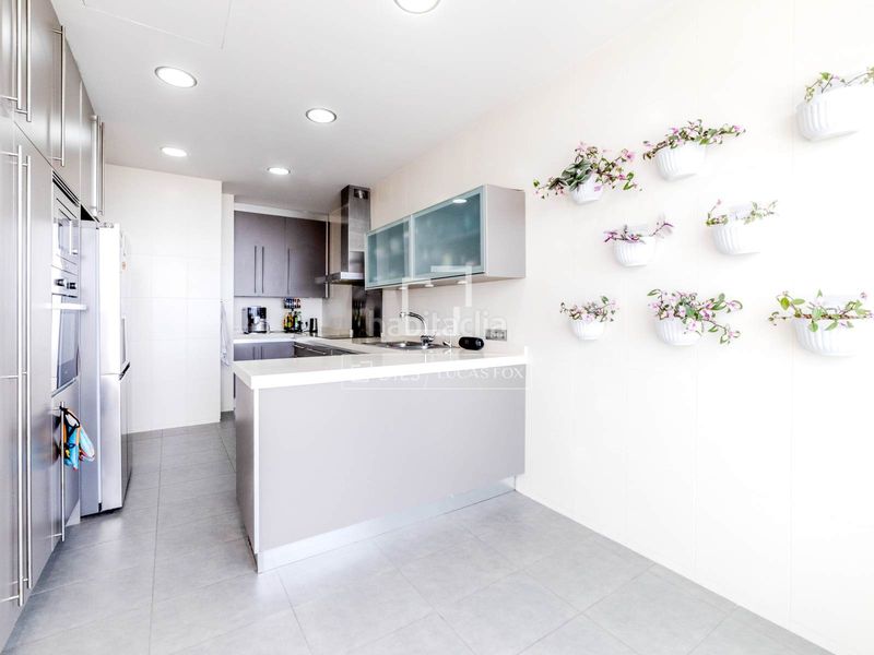 Foto b71c3d28-b06f-474f-8b17-4dccfdf337c5. Xalet amb calefacció aparcament piscina a Levantina - Montgavina - Quintmar Sitges