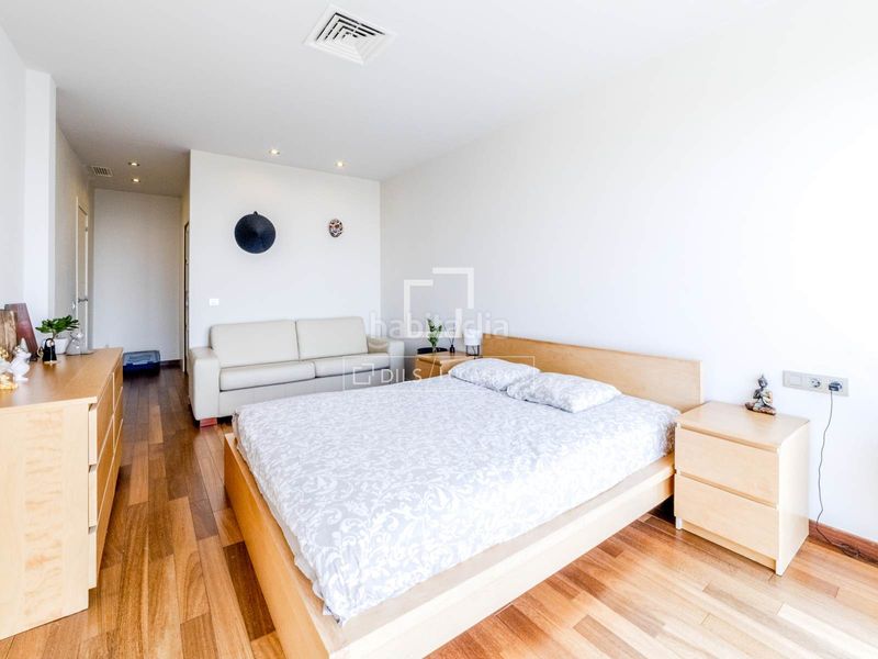 Foto df856f8a-1677-4f94-b48e-8acc05e410b6. Xalet amb calefacció aparcament piscina a Levantina - Montgavina - Quintmar Sitges