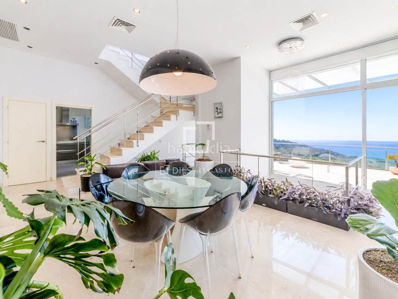 Foto e93a0d42-09a4-42fc-8245-cf209a46184b. Xalet amb calefacció aparcament piscina a Levantina - Montgavina - Quintmar Sitges