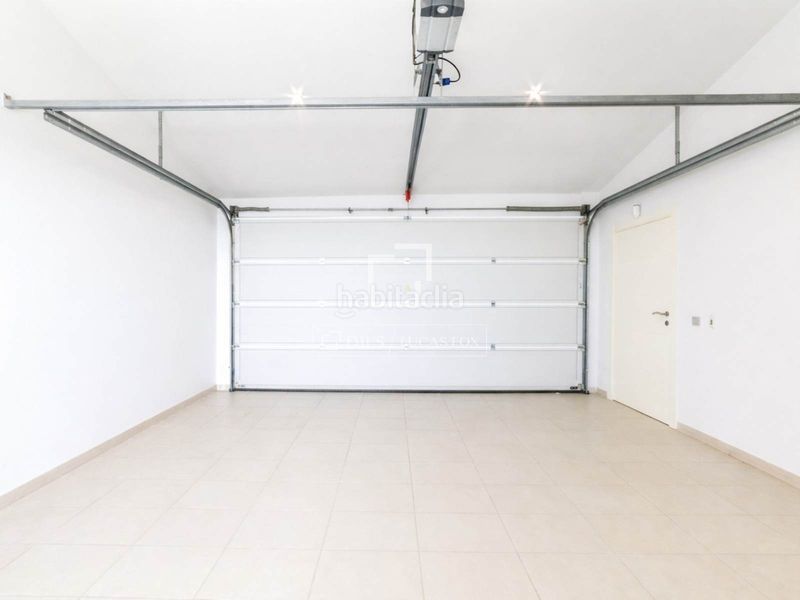 Foto fb9e94f4-2762-48ef-b26f-b32934a1bcbe. Xalet amb calefacció aparcament piscina a Levantina - Montgavina - Quintmar Sitges