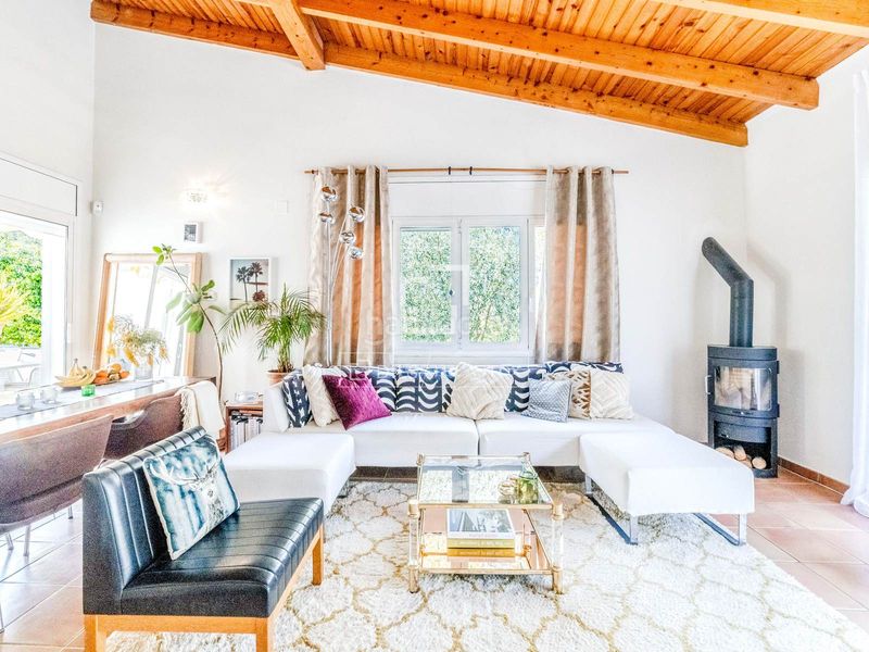 Foto 6b264494-7031-4fb6-b51c-6bd669b50d46. Chalet casa familiar con jardín y piscina en venta , sitges en Olivella