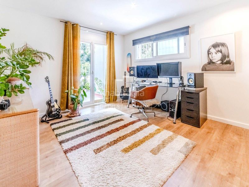 Foto d36149e1-31d0-4bca-b99f-4eccd0e8f627. Chalet casa familiar con jardín y piscina en venta , sitges en Olivella