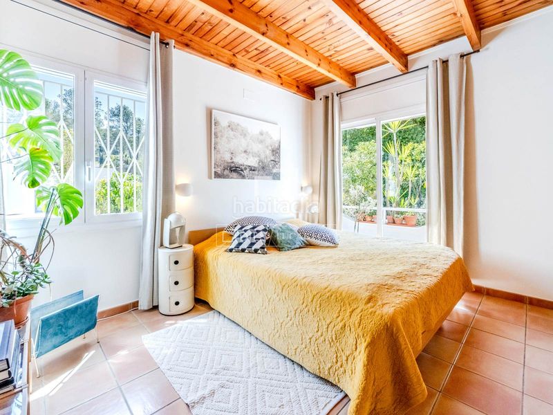 Foto fb122e5a-1fb4-4b9d-b32d-f64aeb2e4c7d. Chalet casa familiar con jardín y piscina en venta , sitges en Olivella