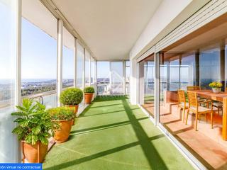Àtic a Vallpineda-Santa Bàrbara. Ático de 3 dormitorios con 43m terraza en venta en vallpineda, b