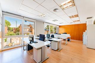 Location Bureau à La Cabaña. Oficina en edificio representativo de pozuelo de alarcón