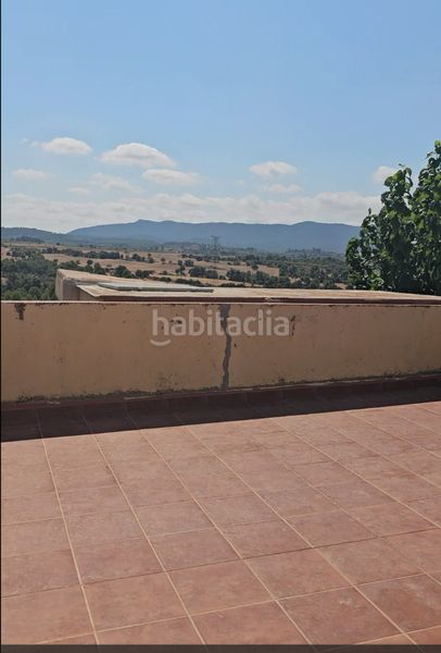 Foto d37c5a81-89e3-4b26-8d7e-06478b9f024b. Casa aparellada amb aparcament a Barberà de la Conca