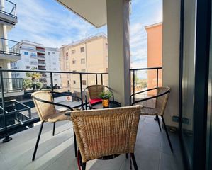 Piso  Carrer del besòs. Diseño, luz y mar: el hogar perfecto en la mejor zona de calafel