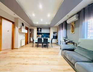 Dúplex  Carrer sant jordi. La joya que estabas esperando: dúplex con terraza y chimenea en