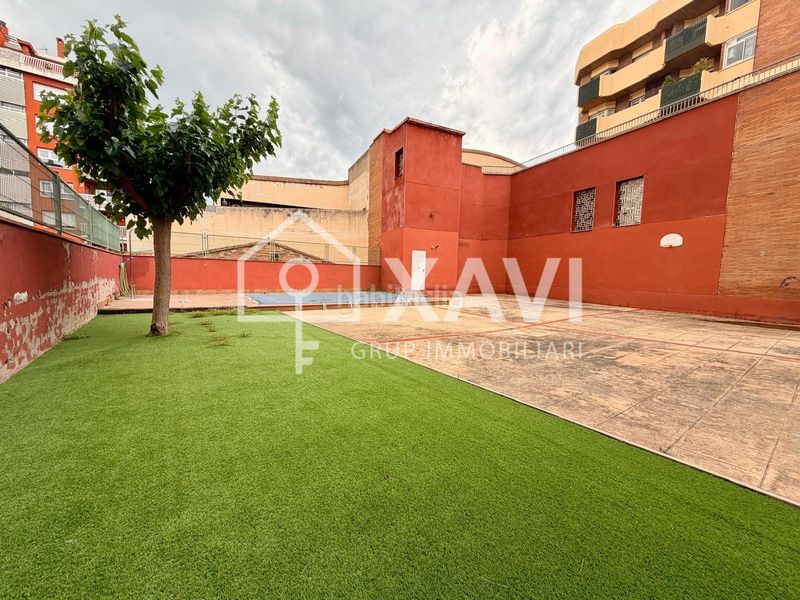 Foto 110a2a98-e5bf-41b8-aa86-58dc99091ab8. Pis amb calefacció aparcament piscina a Poble Sec Igualada