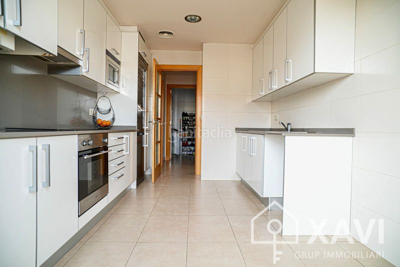 Foto cda791ac-2eff-4b2a-9ddd-ecb170215884. Dúplex amb calefacció aparcament a Poble Sec Igualada