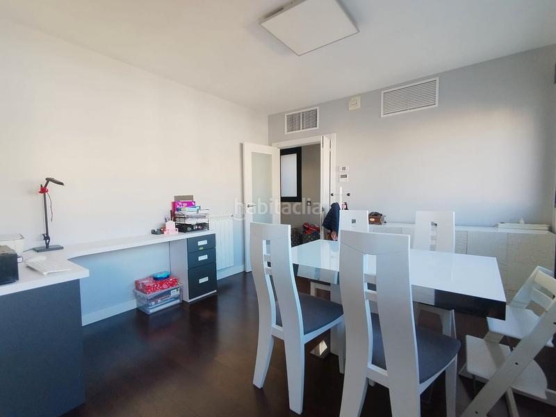 Foto 2fd47c8f-b8ea-4d07-893a-250b3e2ba39d. Pis amb calefacció piscina a Ensanche de Vallecas-La Gavia Madrid