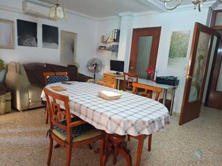 Pis  Hernan cortes. Sillapiso