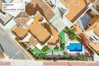 Chalet in Los Balcones-Los Altos