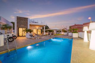 Chalet en Los Almendros