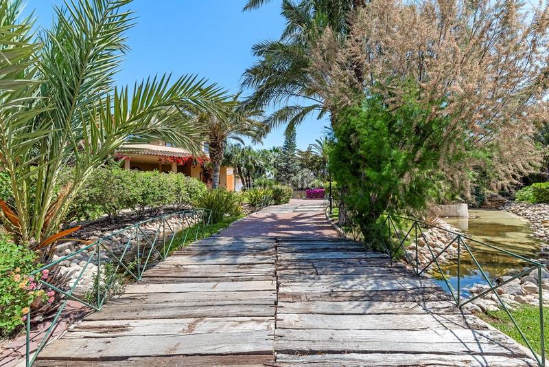 Foto 7254315b-1f43-4a9b-be0e-b22462d64719. Chalet con piscina in Camí dels Magros - Casablanca Elche / Elx