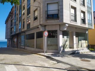 Piano terra in Avenida de la coruña 45. Local apto para hacer una o  dos viviendas