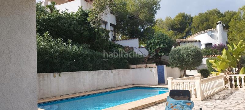 Foto b51b7982-d1ff-407d-a6b6-c1bd02823ca0. Chalet con camino parcheggio piscina in La Fustera Benissa