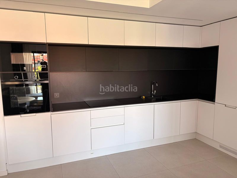 Foto 44bd9072-8646-47f9-8715-8900da5b773b. Lloguer pis amb calefacció aparcament a Centre Sant Just Desvern