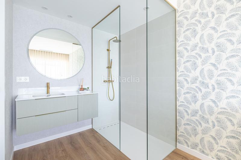 Foto 7f909d18-6ca8-471e-95c5-d3a11f723029. Pis amb calefacció piscina a Playa Poniente Benidorm