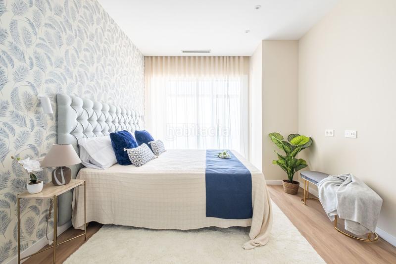 Foto 81f34ec5-dc43-4217-9ab7-a489fd73e245. Pis amb calefacció piscina a Playa Poniente Benidorm