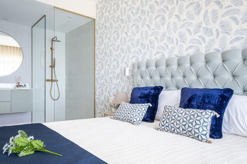 Foto e215fd6a-f972-4e48-aaeb-a7117d393a9e. Pis amb calefacció piscina a Playa Poniente Benidorm