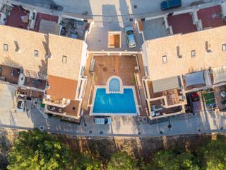 Reihenhaus in Altea la Vella. Vivienda con vistas y jardin